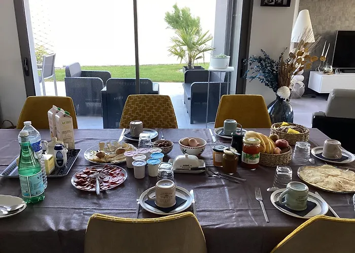 Homestay Face A La Baie