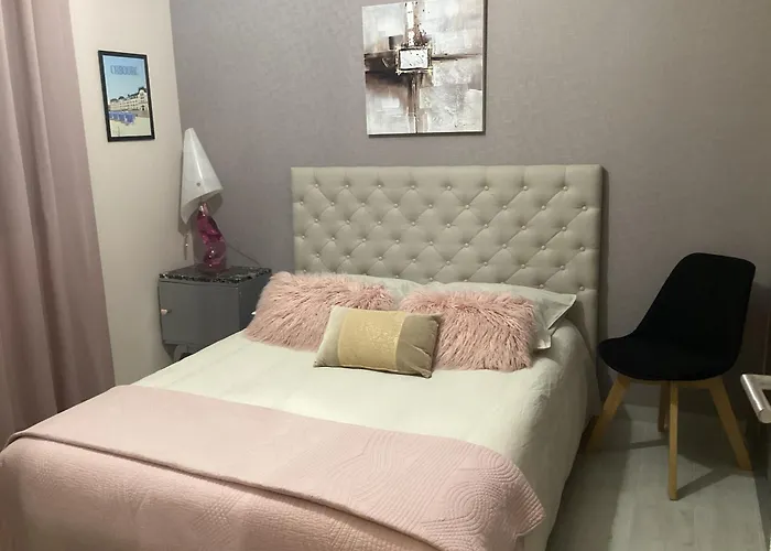 Homestay Face A La Baie Sallenelles